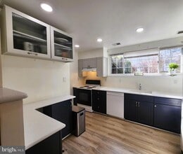 15049 Cherrywood Dr in Laurel, MD - Building Photo - Building Photo