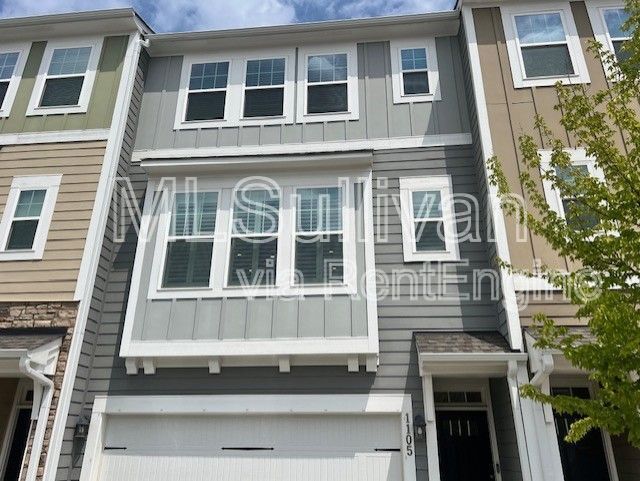 1105 Commack Dr in Durham, NC - Building Photo