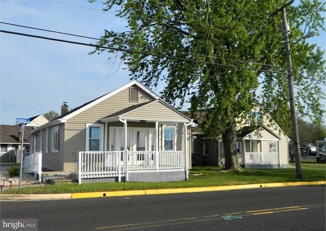 62 Riviera Dr, Unit 201 in Pennsville Township, NJ - Building Photo - Building Photo