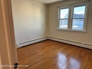 901 S Webster Ave in Scranton, PA - Building Photo - Building Photo