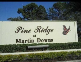 2733 SW Matheson Ave in Palm City, FL - Building Photo