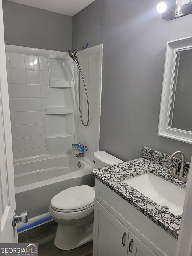324 Cynthia Ct