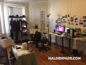 92 Maple St in Malden, MA - Foto de edificio - Building Photo