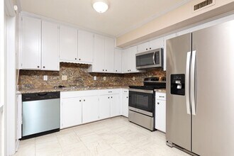 5817 Carriage Brook Rd in Montgomery, AL - Building Photo - Building Photo