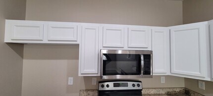 8110 Woodward St in Houston, TX - Building Photo - Building Photo