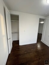 STEINWAY STREET, Unit 4F in Queens, NY - Foto de edificio - Building Photo