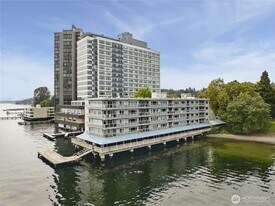 1810 43rd Ave E in Seattle, WA - Building Photo