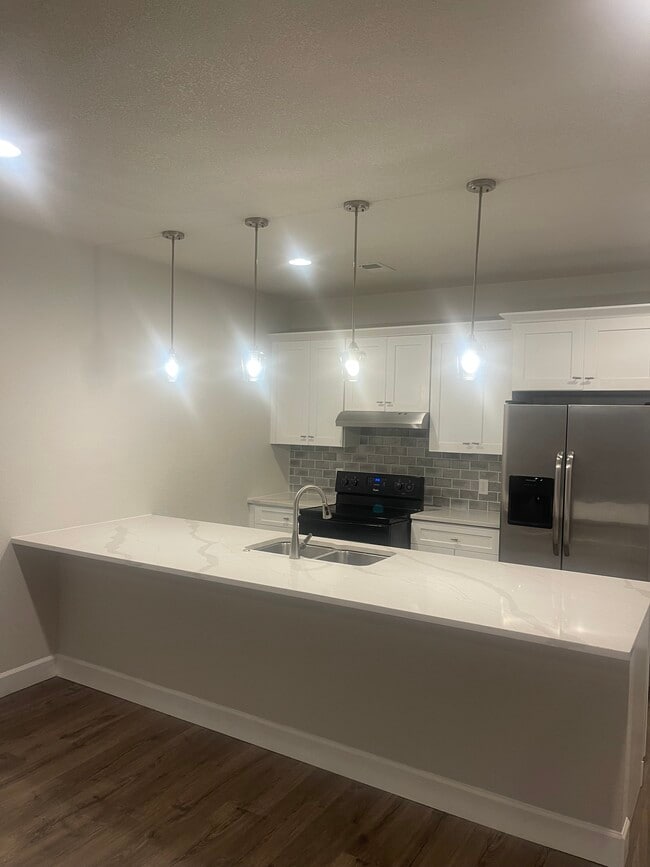 3868 Grand Baker St, Unit BASEMENT
