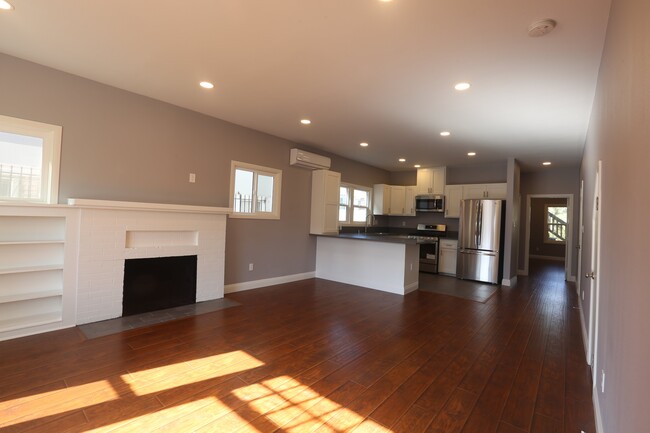 2129 Cambridge St in Los Angeles, CA - Building Photo - Building Photo