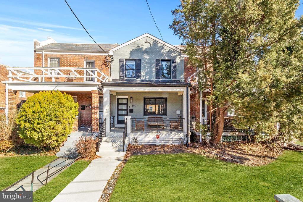 4703 10th St NE in Washington, DC - Building Photo