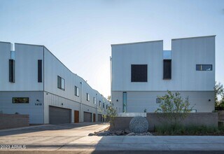 1419 S Kenneth Pl-Unit -1006 in Tempe, AZ - Building Photo - Building Photo