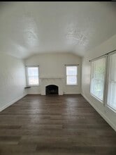 1361 N Safford Ave in Fresno, CA - Building Photo - Building Photo