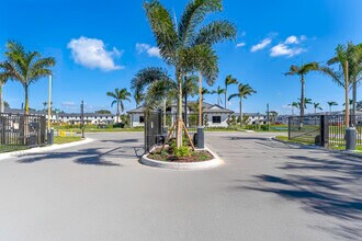 3024 Green Palm Ct in Dania Beach, FL - Building Photo - Building Photo