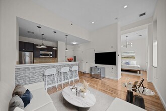 232 Pavonia Ave-Unit -508x in Jersey City, NJ - Building Photo - Building Photo