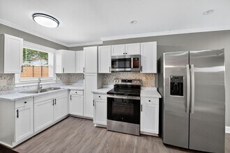 509 Hoke St in Raleigh, NC - Foto de edificio - Building Photo