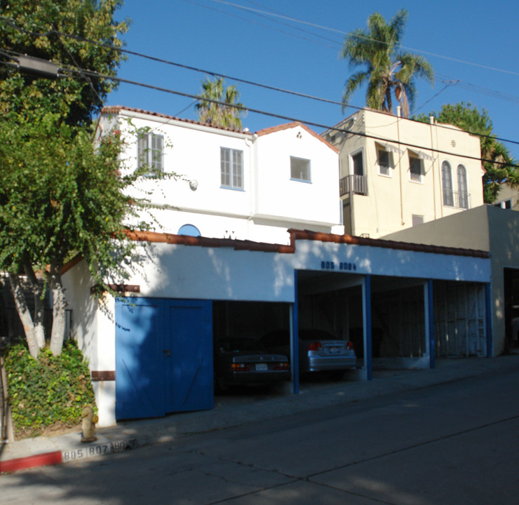 805-809 N Kodak Dr in Los Angeles, CA - Building Photo