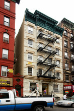 23 Henry St in New York, NY - Building Photo - Building Photo