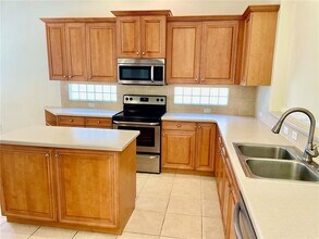 5287 Visionary Ct in Sarasota, FL - Building Photo - Building Photo