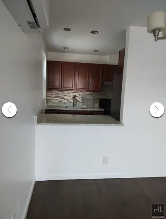 property at 1038 Tiffany St