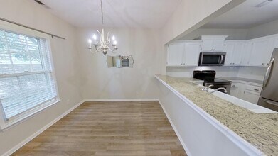 3200 Selwyn Farms Ln in Charlotte, NC - Building Photo - Building Photo