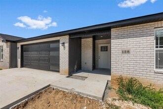 128 Beechwood Ln in Cape Girardeau, MO - Foto de edificio - Building Photo