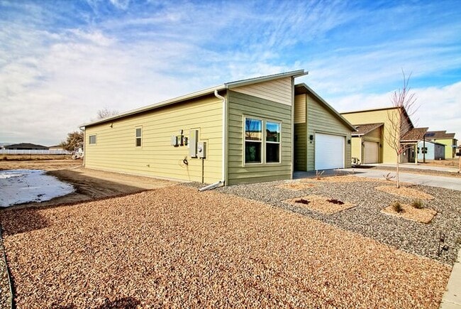 387 Hidden River Dr in Grand Junction, CO - Building Photo - Building Photo