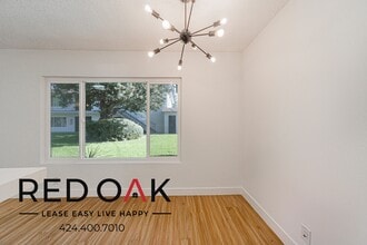 12601 Kensington Ln in Garden Grove, CA - Foto de edificio - Building Photo