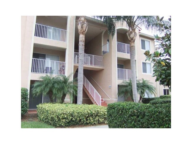 1650 N 42ND Cir in Vero Beach, FL - Building Photo - Building Photo