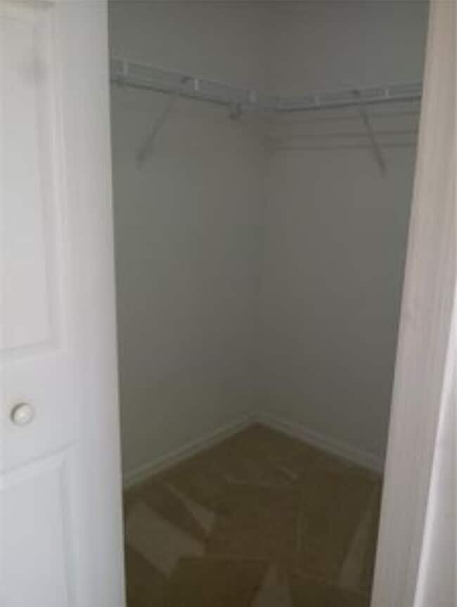 148 Columbia Dr in Poinciana, FL - Building Photo - Building Photo