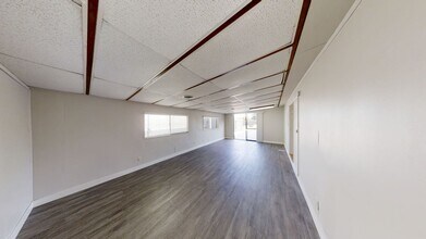 5126 Tipton St in San Diego, CA - Building Photo - Building Photo