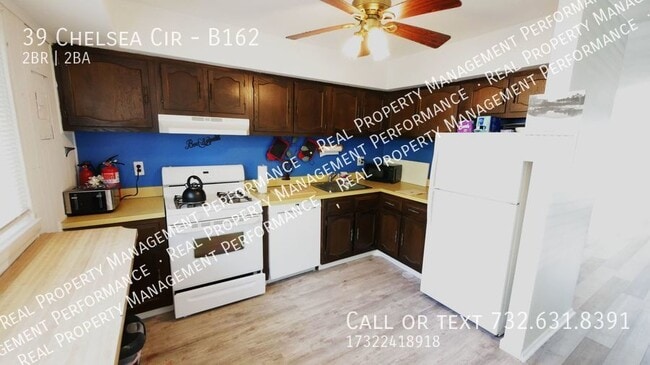 39 Chelsea Cir in Clementon, NJ - Building Photo - Building Photo