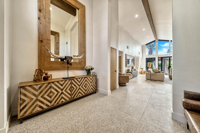 17 Lincoln Pl in Rancho Mirage, CA - Building Photo - Building Photo