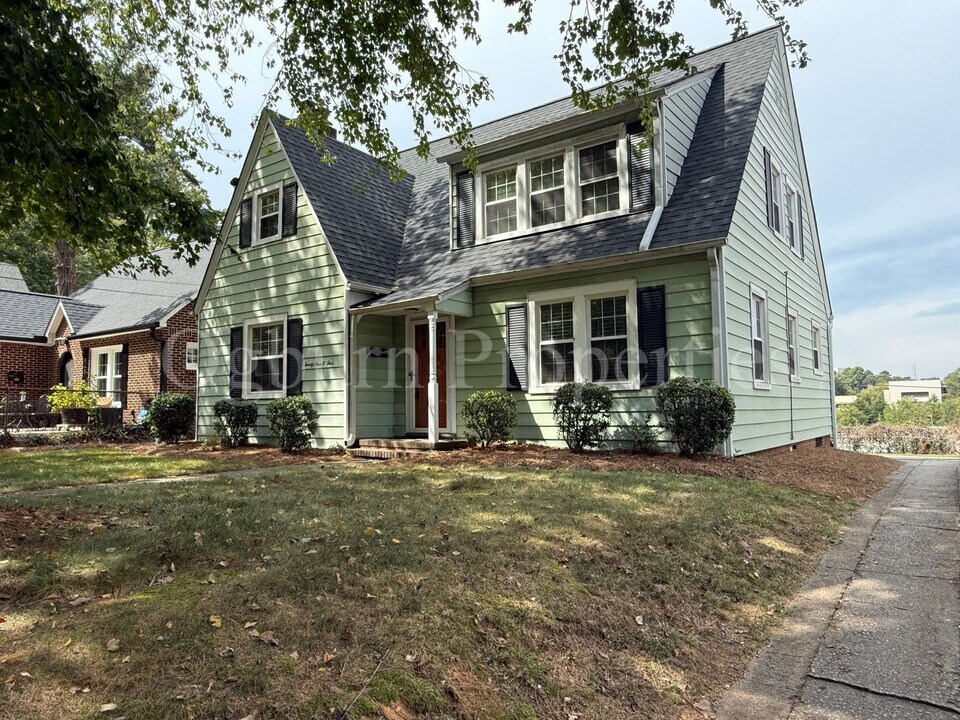 2105 Queen St in Winston-Salem, NC - Building Photo