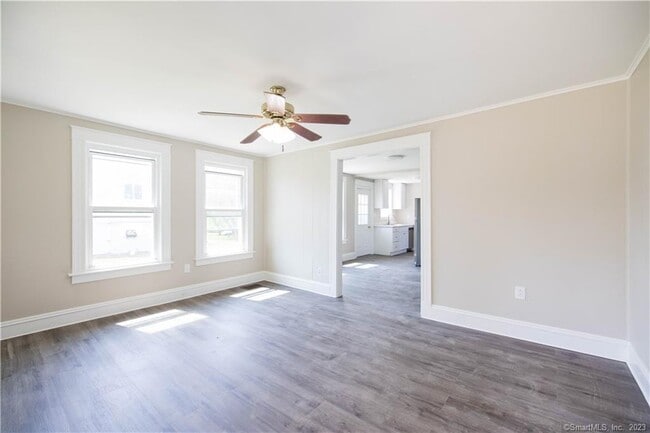 8 Buckingham Rd in Mansfield, CT - Building Photo - Building Photo