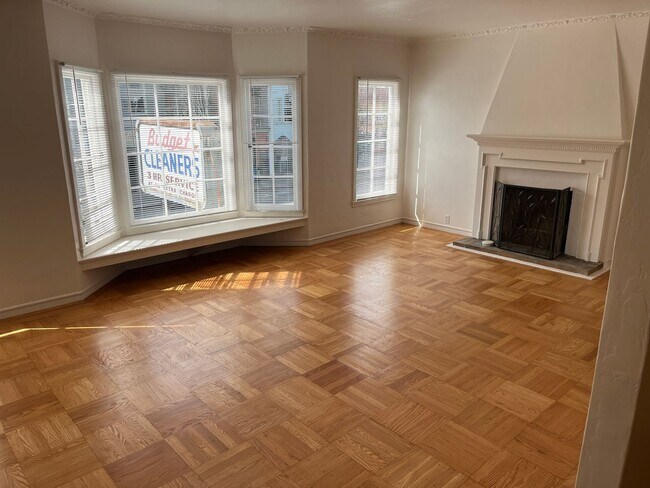 property at 538 Divisadero St