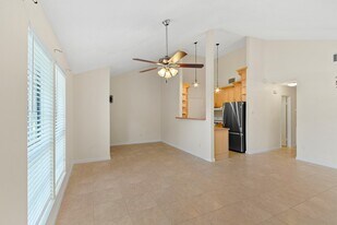 5216 Beaverbrook Dr in Houston, TX - Building Photo