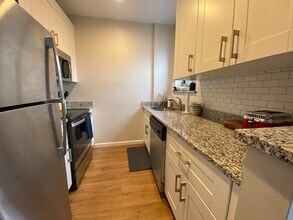 54 Gainsborough St, Unit 3 in Boston, MA - Building Photo - Building Photo