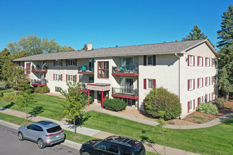 Westwood Gardens in St. Louis Park, MN - Building Photo - Building Photo