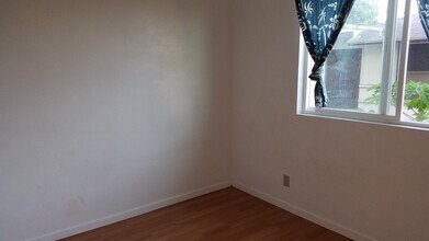 1387 Frank St in Honolulu, HI - Building Photo - Building Photo