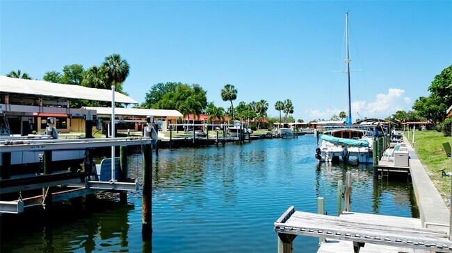 4216 La Costa Cove in Bradenton, FL - Building Photo - Building Photo