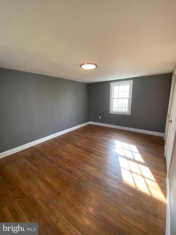 109 E Congress St in Charles Town, WV - Building Photo - Building Photo
