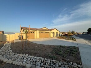 457 Wildrose Cir in San Jacinto, CA - Building Photo - Building Photo