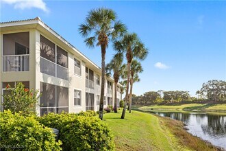 2290 Carrington Ct in Naples, FL - Building Photo - Building Photo