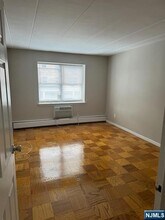 211 Johnson Ave in Hackensack, NJ - Building Photo - Building Photo