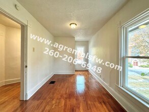 231 W Dewald St in Fort Wayne, IN - Building Photo - Building Photo