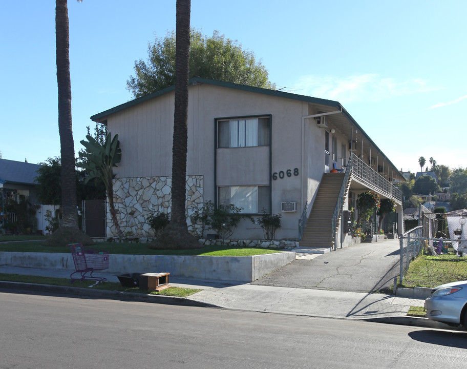 6068 Fayette St in Los Angeles, CA - Foto de edificio