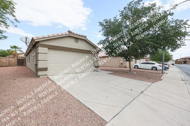 property at 12122 W Bloomfield Rd