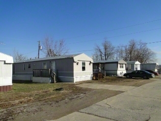 207 Maple St in Caneyville, KY - Building Photo