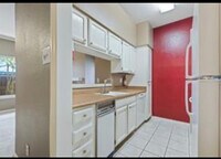 726 Bering Dr photo'