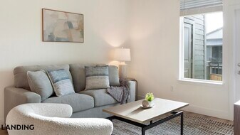 10670 Jake Jabs Blvd in Longmont, CO - Building Photo